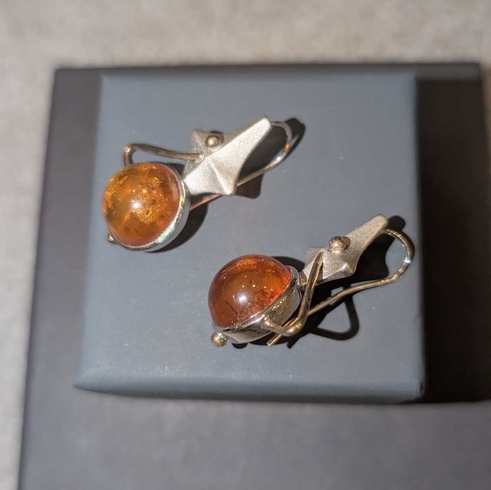 Amber Orb Silver Star Drop Earrings - Honey Amber - Picture 3 of 8